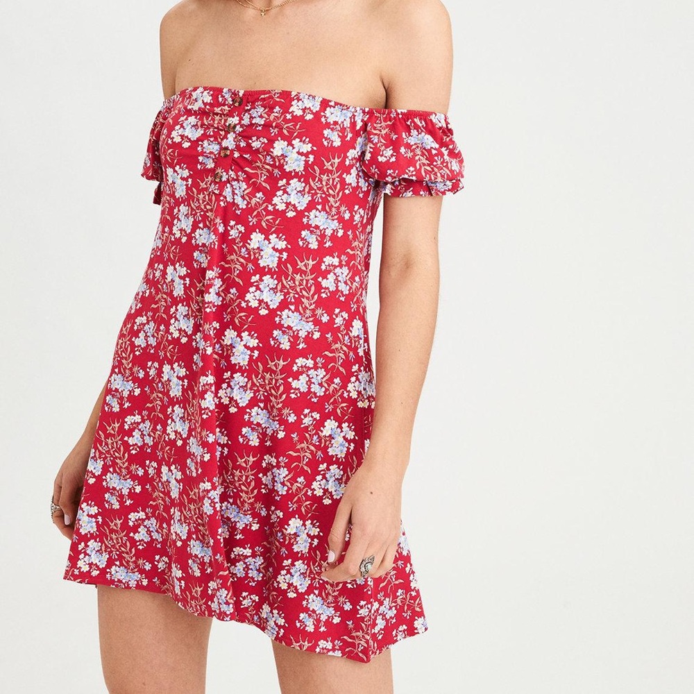 floral off the shoulder dress w/ 4 buttons